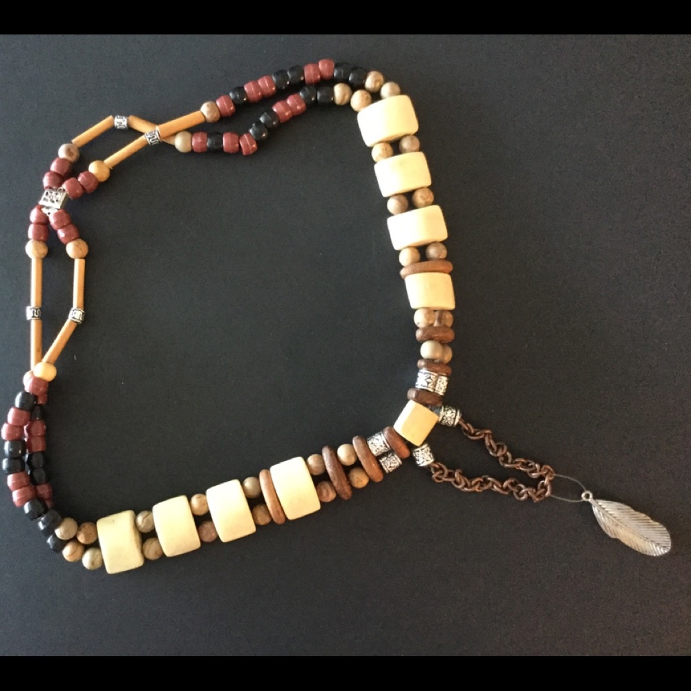 NECKLACE Feather Multibeaded Handmade with Love!
